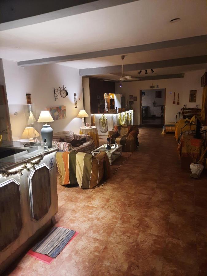 Posada De La Villa Villa Gesell Bagian luar foto
