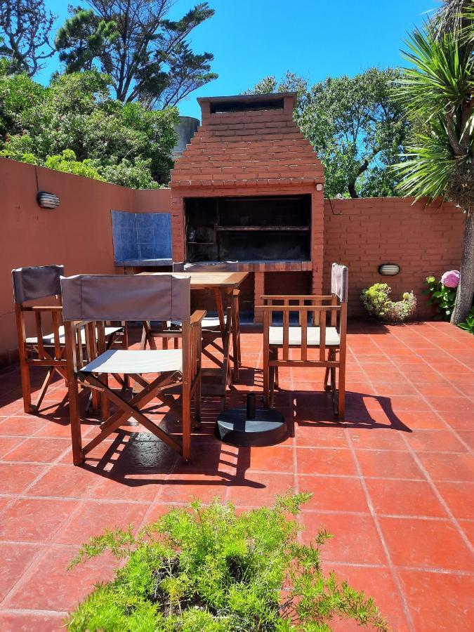 Posada De La Villa Villa Gesell Bagian luar foto