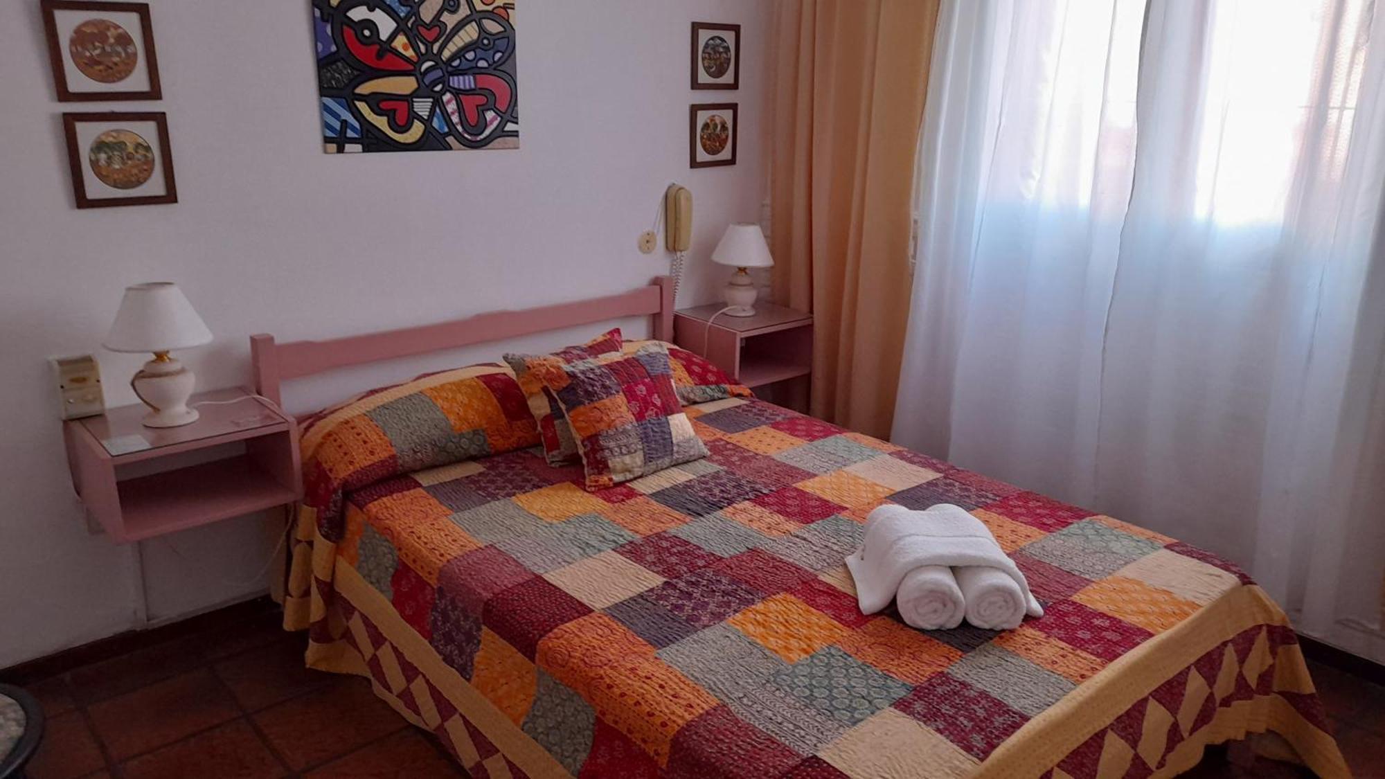 Posada De La Villa Villa Gesell Bagian luar foto