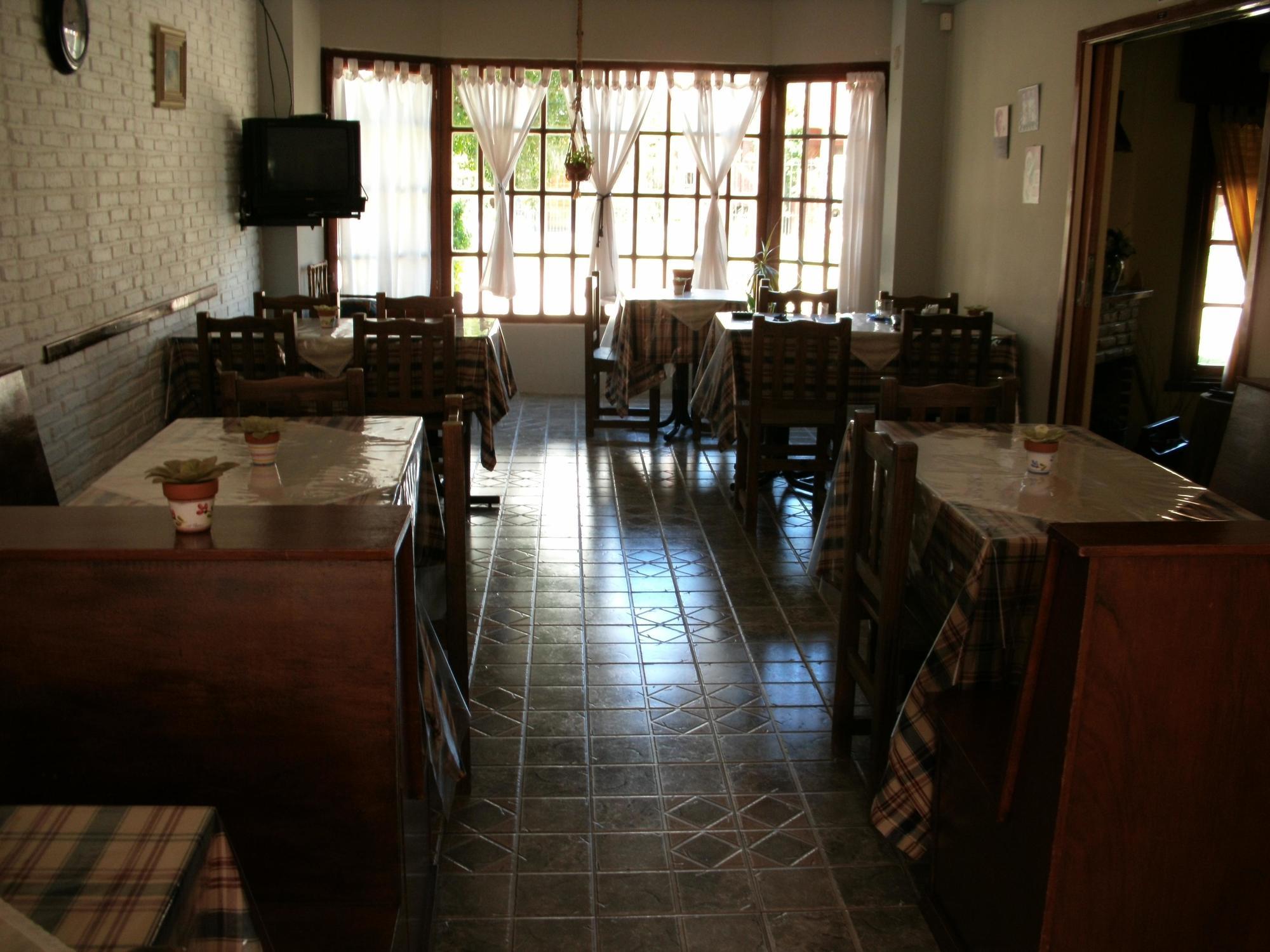 Posada De La Villa Villa Gesell Bagian luar foto