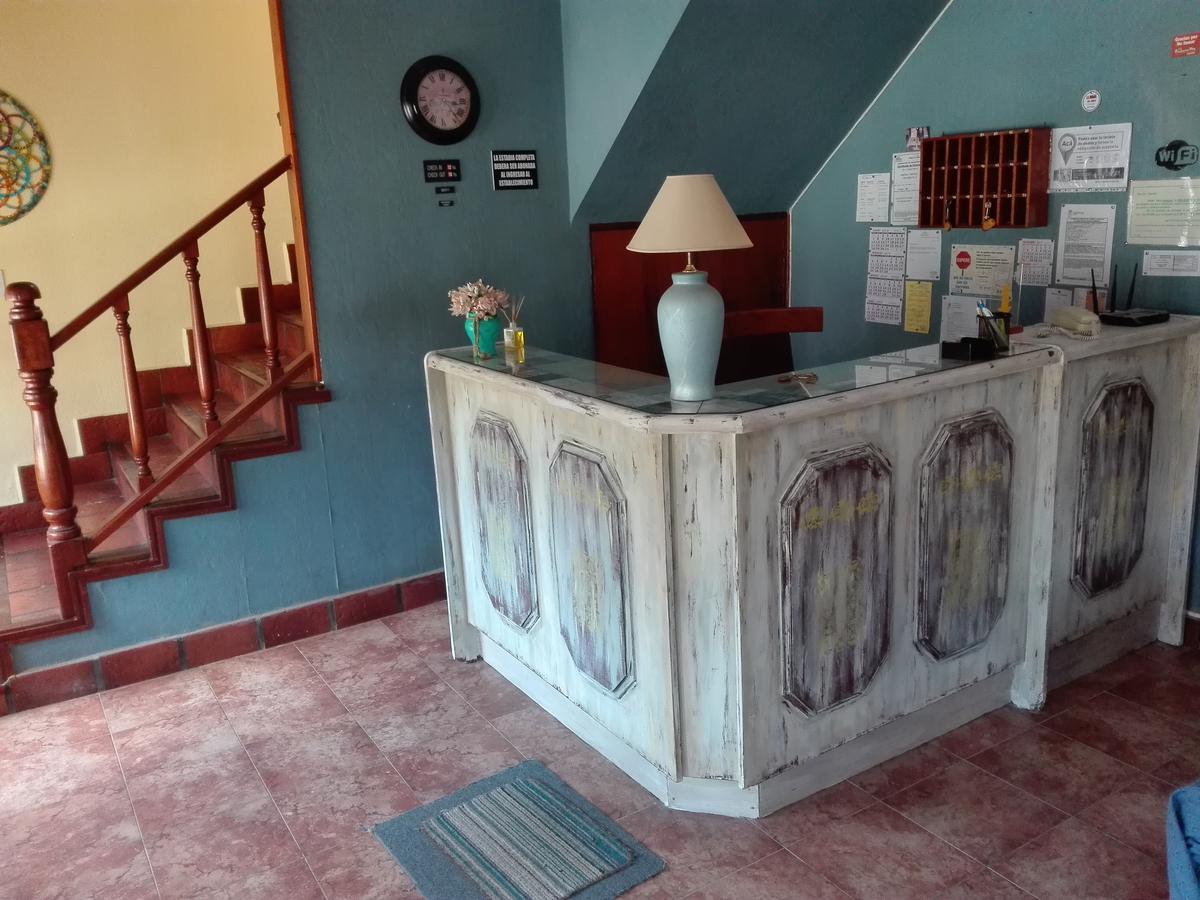 Posada De La Villa Villa Gesell Bagian luar foto