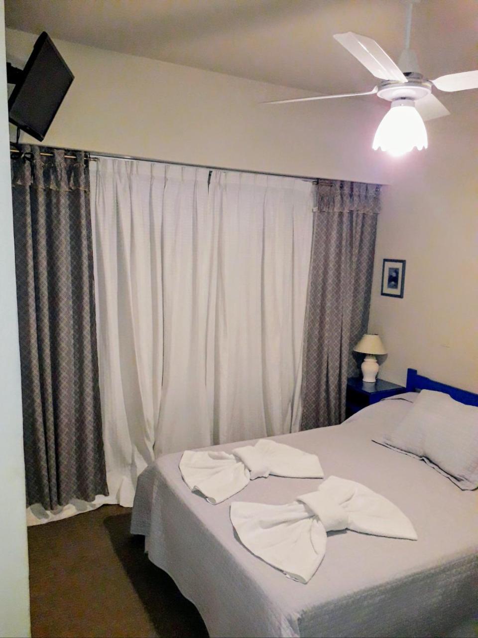 Posada De La Villa Villa Gesell Bagian luar foto