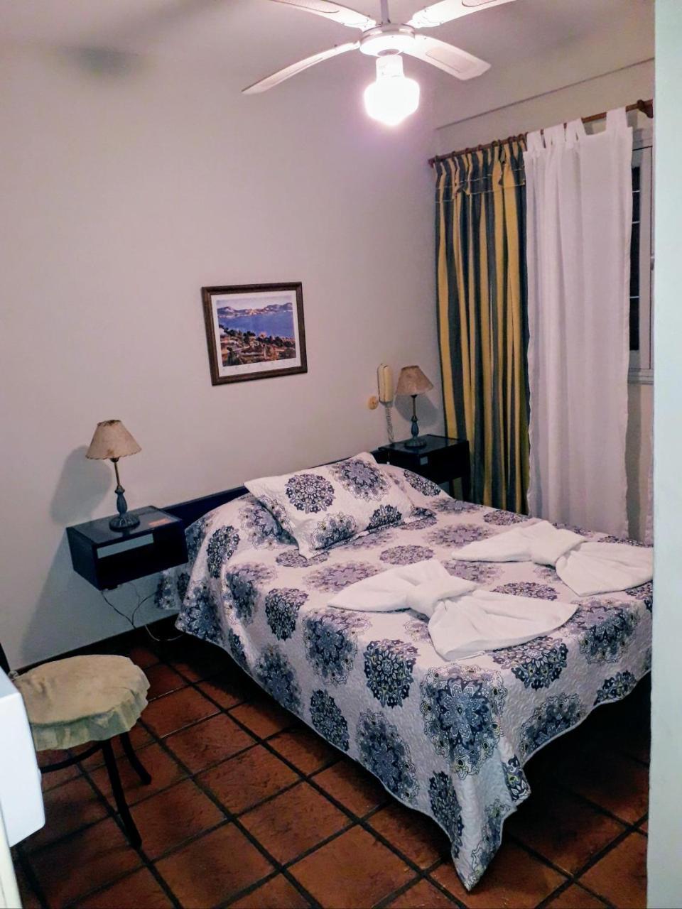 Posada De La Villa Villa Gesell Bagian luar foto
